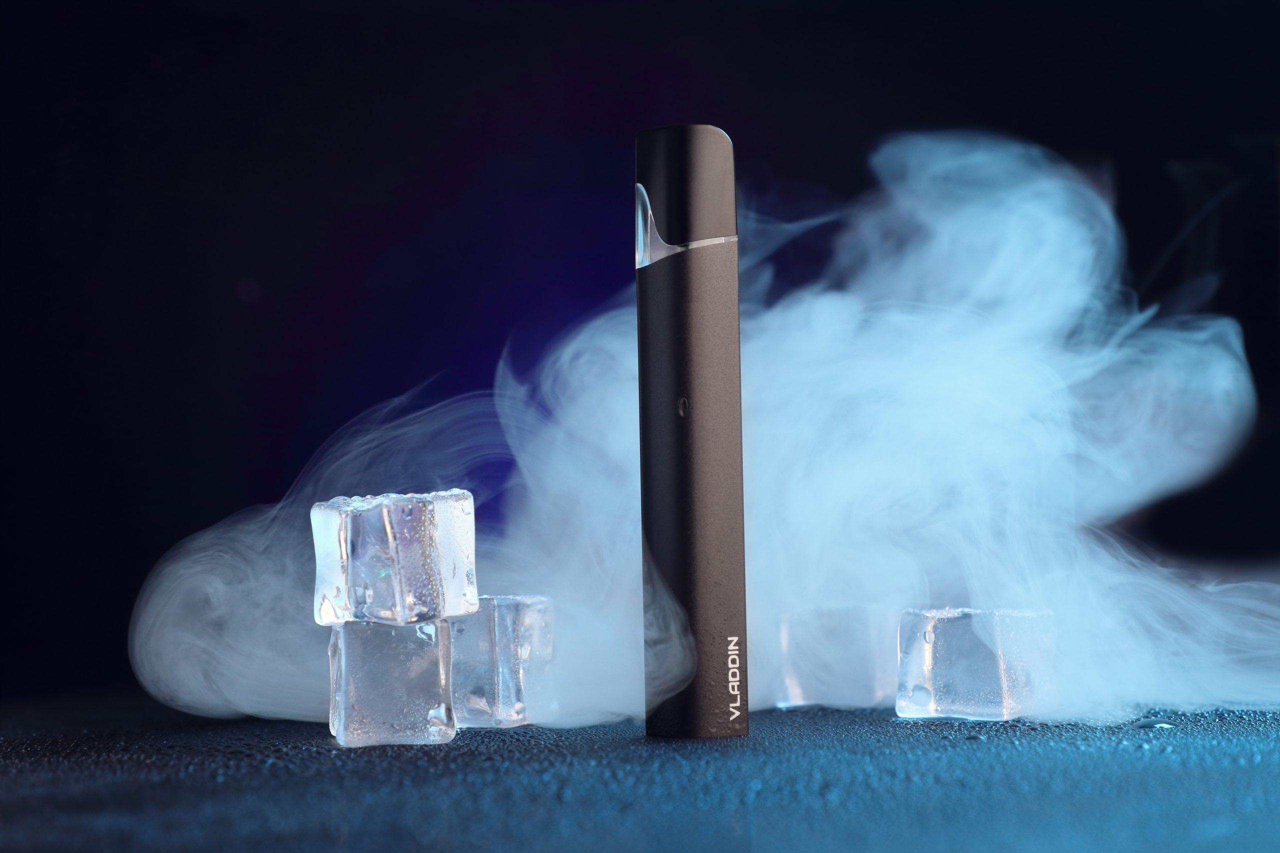 Proč mladí lidé milují elektronické cigarety: Pravda za trendem